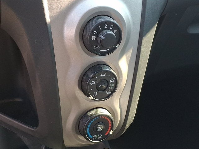 2010 Toyota Yaris Base