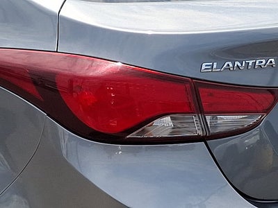 2016 Hyundai Elantra SE