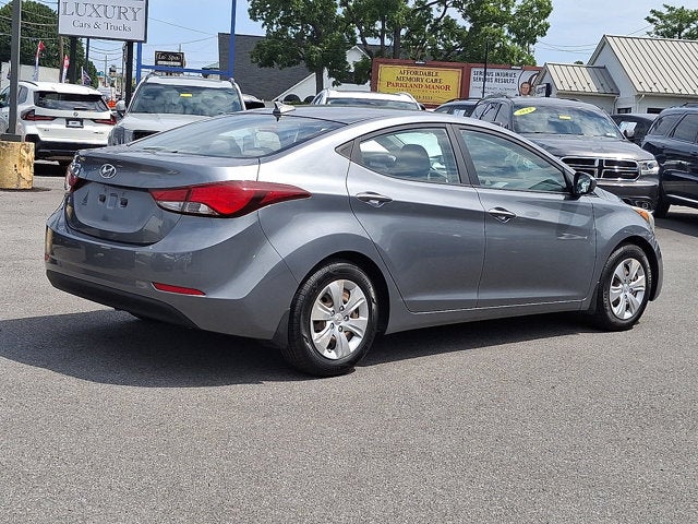 2016 Hyundai Elantra SE