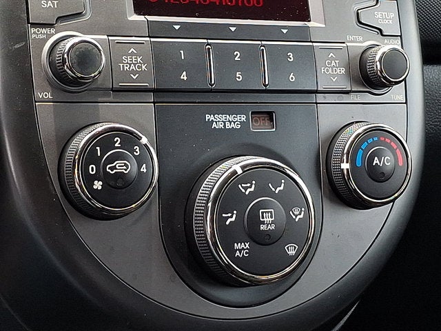 2011 Kia Soul +