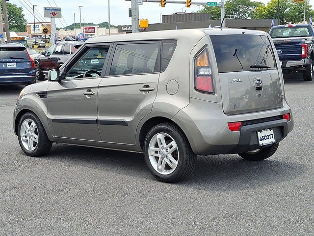 2011 Kia Soul +