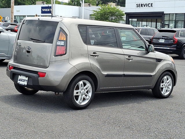 2011 Kia Soul +