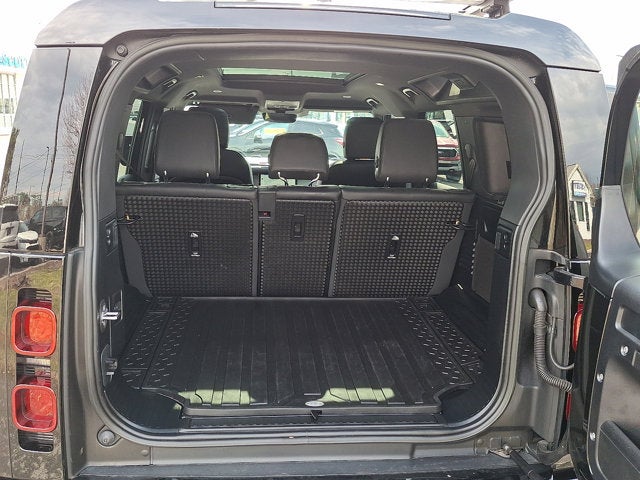 2023 Land Rover Defender X-Dynamic SE