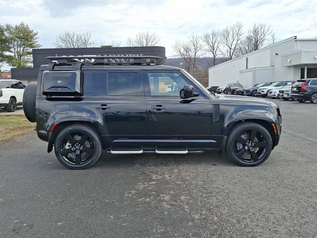 2023 Land Rover Defender X-Dynamic SE