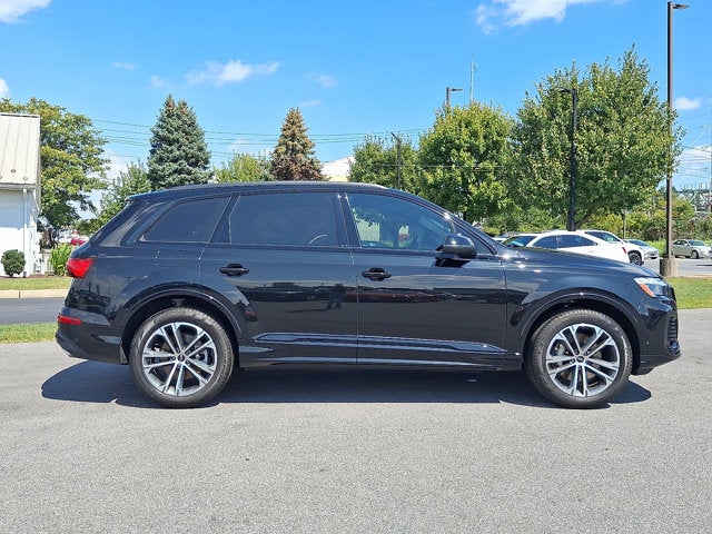 2025 Audi Q7 Premium Plus