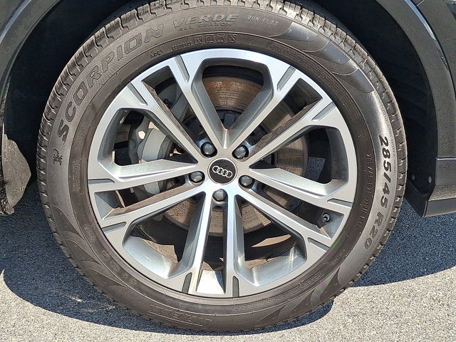 2025 Audi Q7 Premium Plus