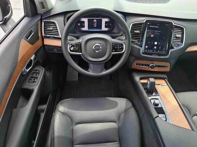 2023 Volvo XC90 Plus