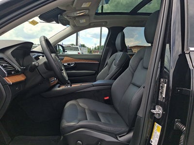 2023 Volvo XC90 Plus