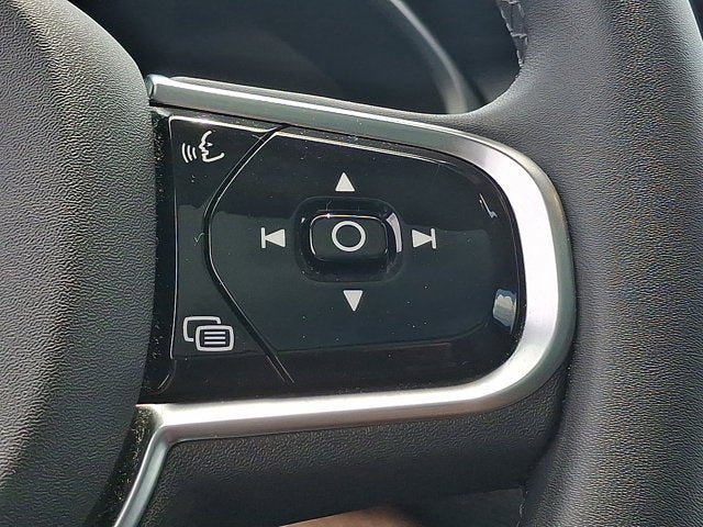 2023 Volvo XC90 Plus