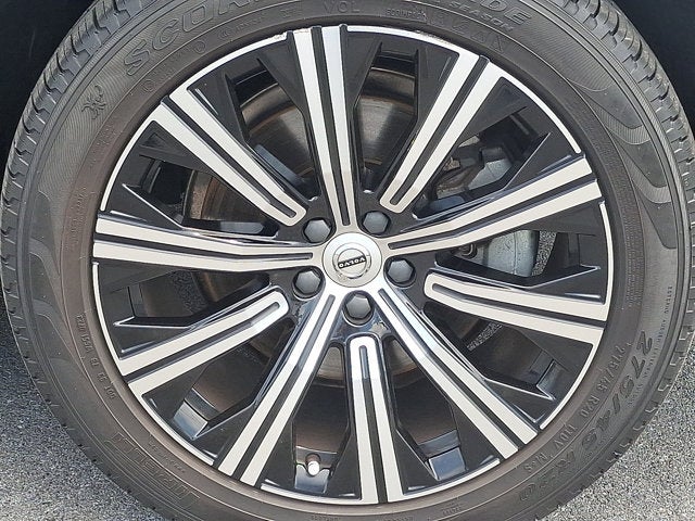 2023 Volvo XC90 Plus