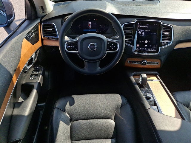 2023 Volvo XC90 Plus