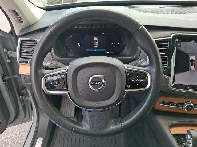 2024 Volvo XC90 Plus Bright Theme