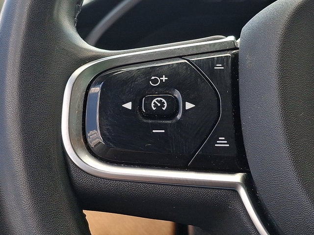 2024 Volvo XC90 Plus Bright Theme