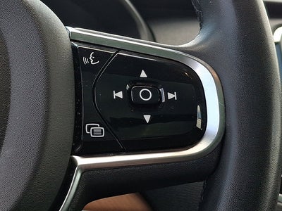 2024 Volvo XC90 Plus Bright Theme