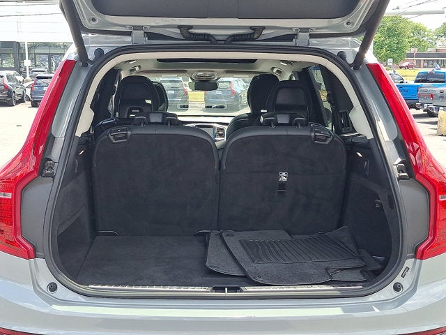2024 Volvo XC90 Plus Bright Theme
