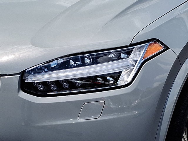 2024 Volvo XC90 Plus Bright Theme