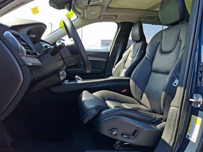 2024 Volvo XC90 Ultimate Bright Theme