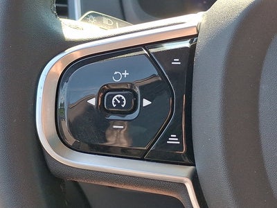 2024 Volvo XC90 Ultimate Bright Theme