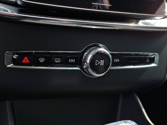 2025 Volvo XC90 Plus