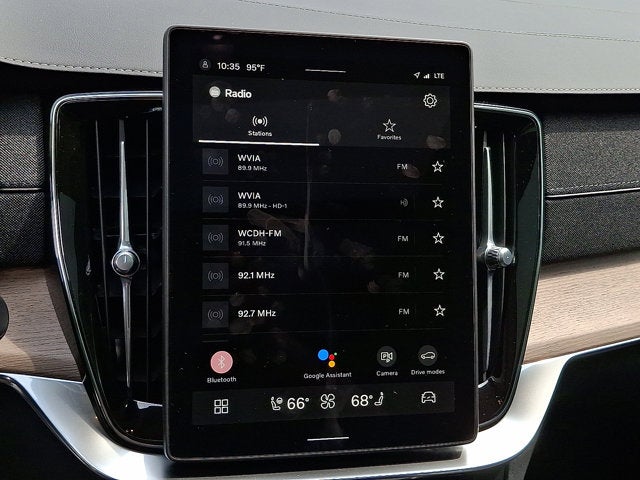 2025 Volvo XC90 Plus