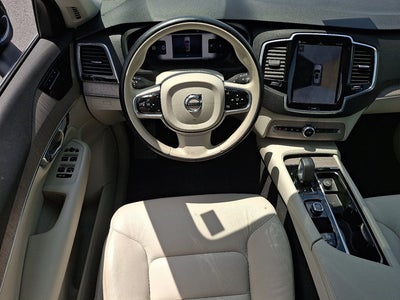 2024 Volvo XC90 Plus Bright Theme