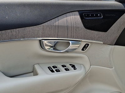 2024 Volvo XC90 Plus Bright Theme