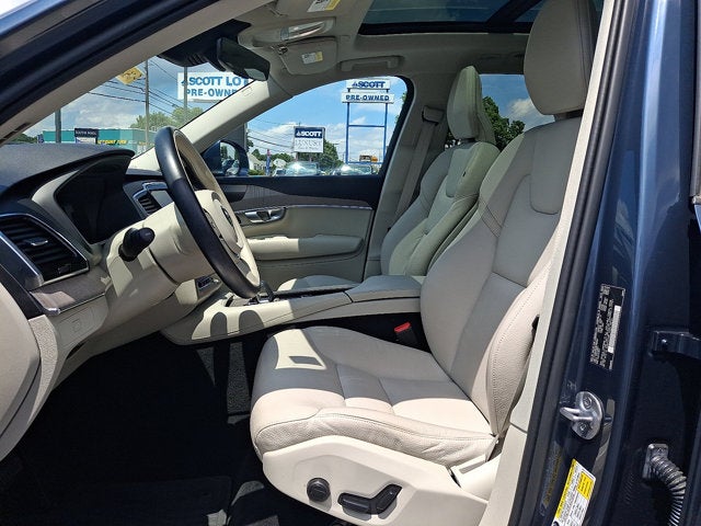 2024 Volvo XC90 Plus Bright Theme