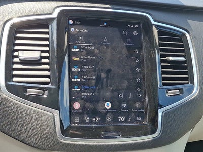 2024 Volvo XC90 Plus Bright Theme