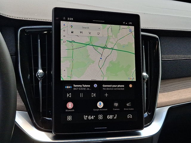 2026 Volvo XC90 Plus