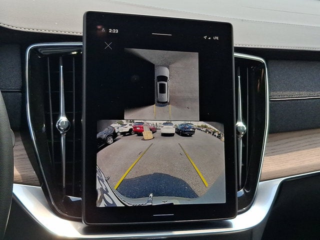 2026 Volvo XC90 Plus