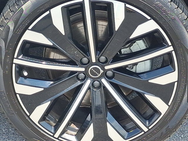 2026 Volvo XC90 Plus