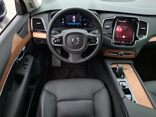 2025 Volvo XC90 Plus