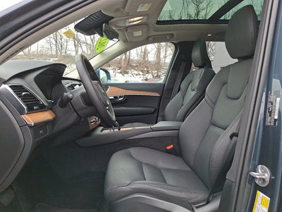 2025 Volvo XC90 Plus