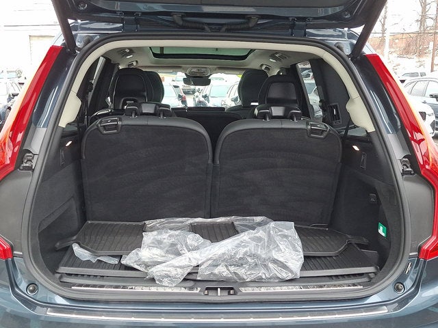 2025 Volvo XC90 Plus