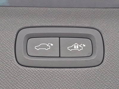 2025 Volvo XC90 Plus