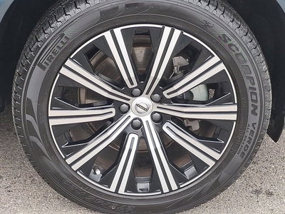 2025 Volvo XC90 Plus