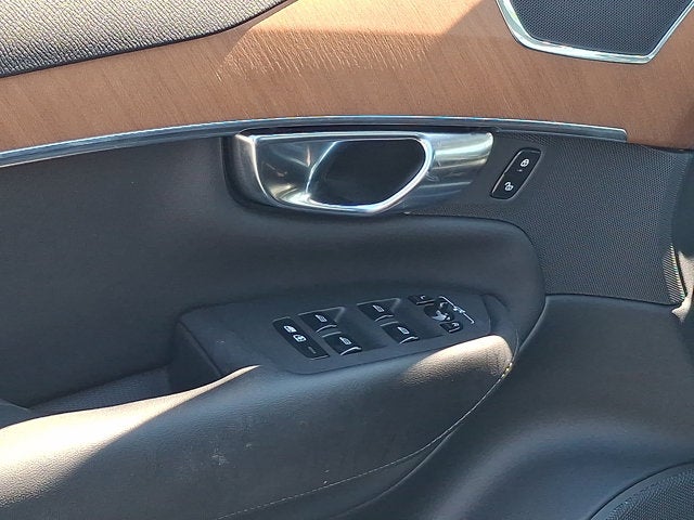 2025 Volvo XC90 Plus