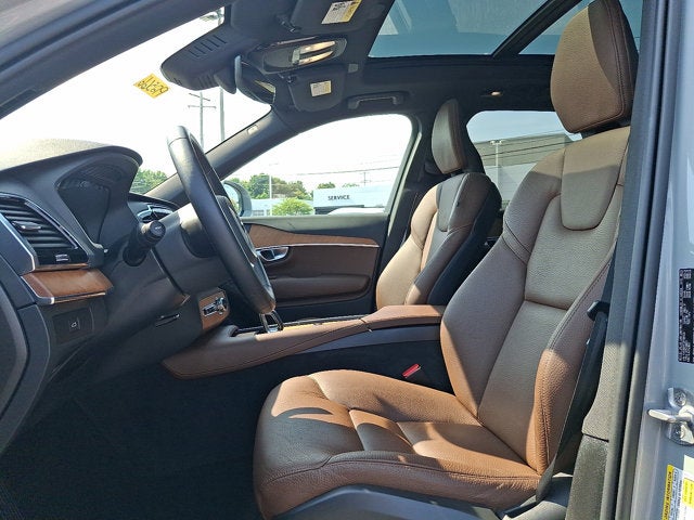 2024 Volvo XC90 Plus Bright Theme