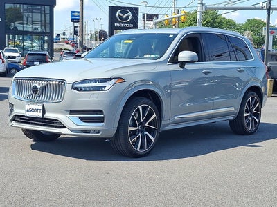 2024 Volvo XC90 Plus Bright Theme