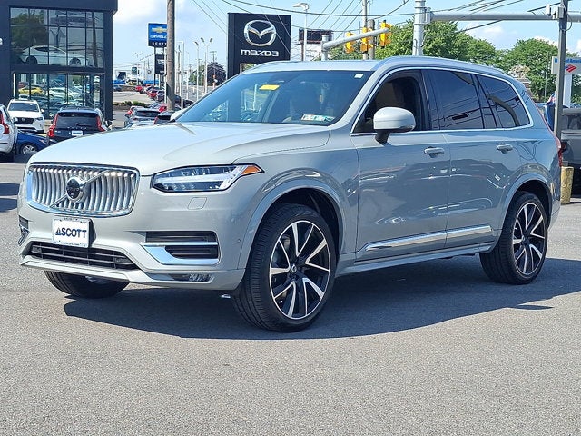 2024 Volvo XC90 Plus Bright Theme