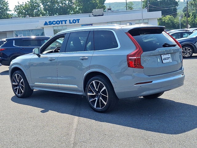2024 Volvo XC90 Plus Bright Theme