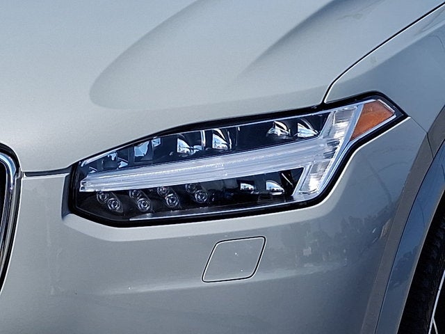 2024 Volvo XC90 Plus Bright Theme