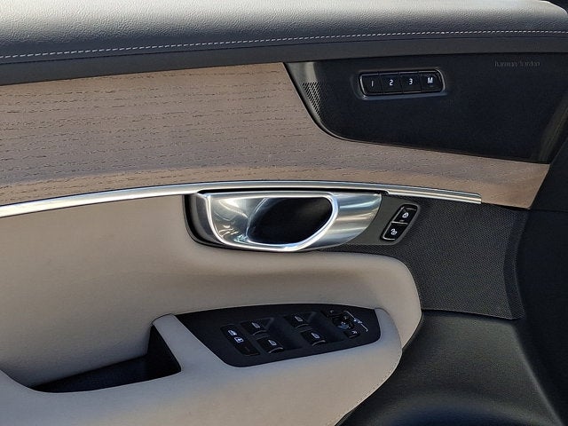 2026 Volvo XC90 Plus