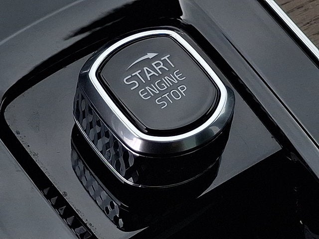 2026 Volvo XC90 Plus