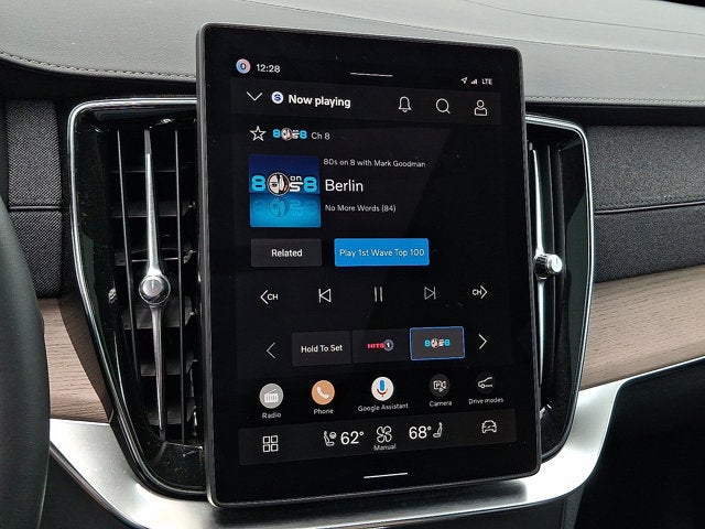 2026 Volvo XC90 Plus