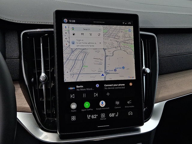 2026 Volvo XC90 Plus