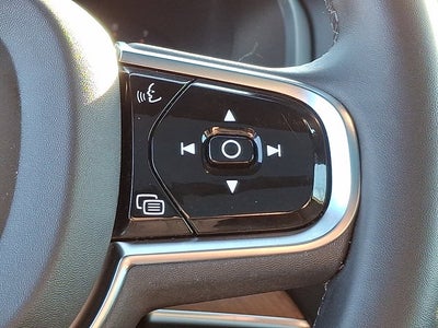 2024 Volvo XC90 Plus Bright Theme