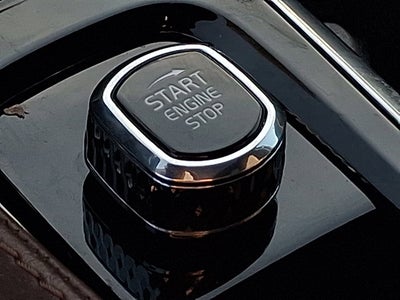 2024 Volvo XC90 Plus Bright Theme