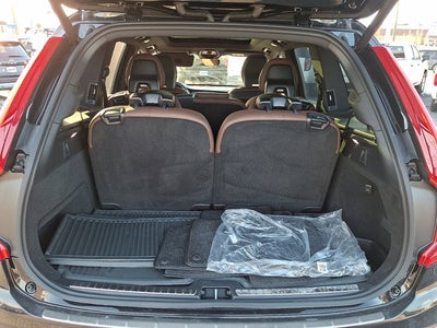 2024 Volvo XC90 Plus Bright Theme