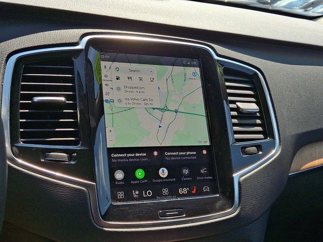 2024 Volvo XC90 Plus Bright Theme